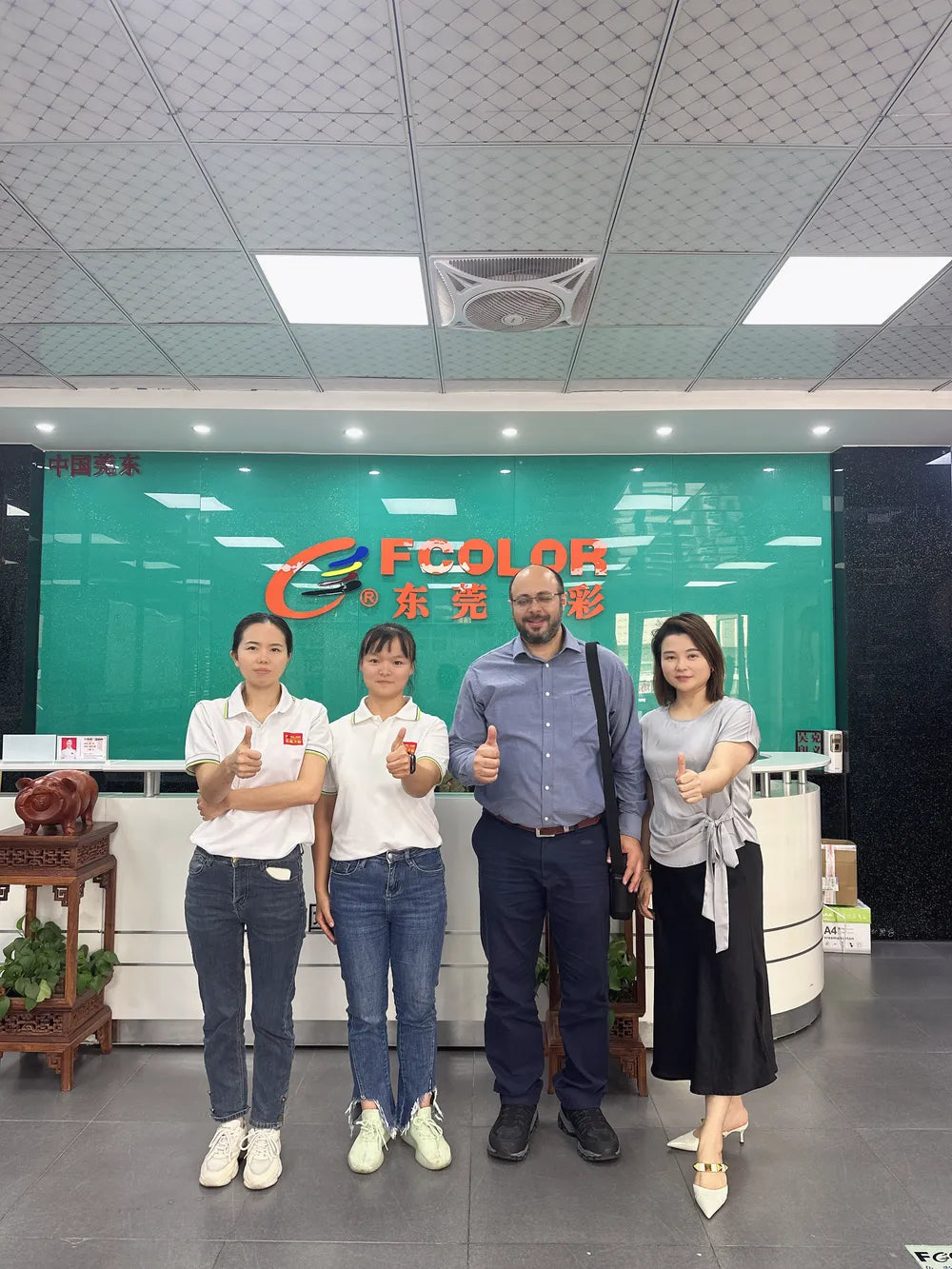 Photo with Bahamas customer