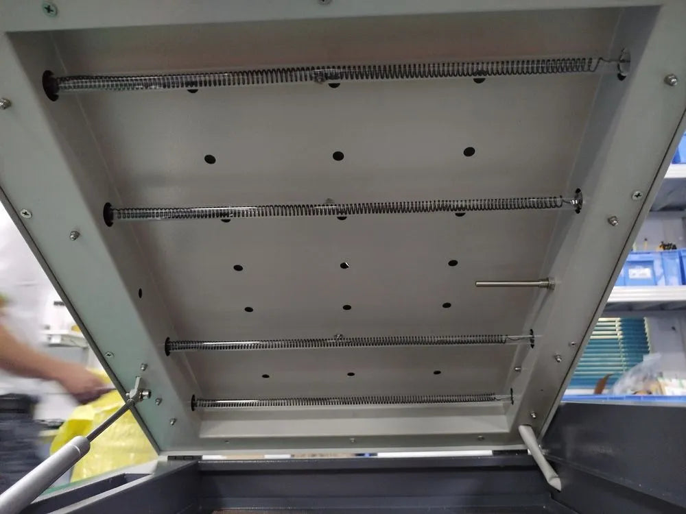 baking area showcases